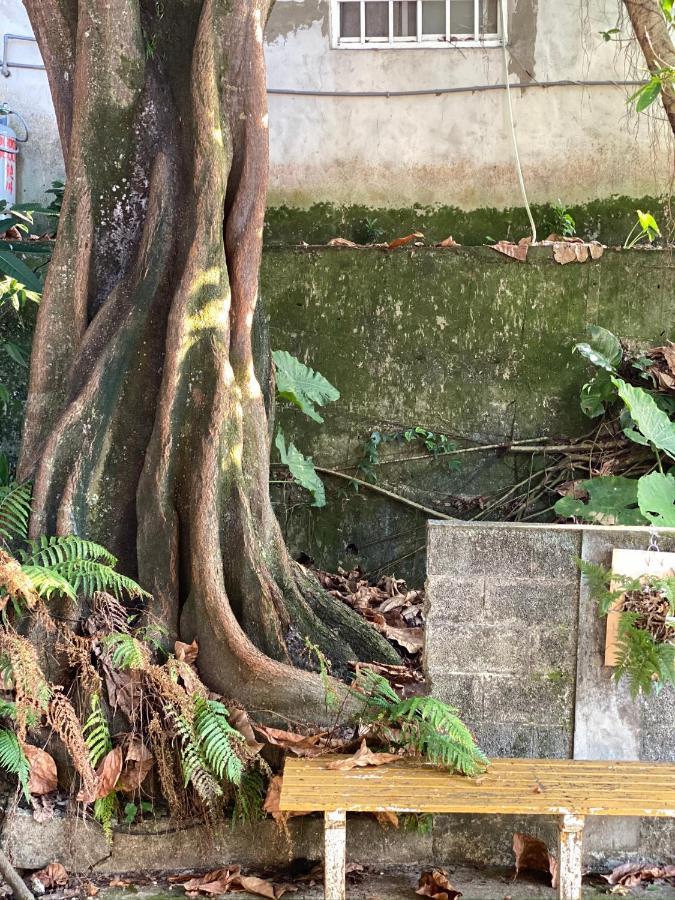 Literature River Bank 文學河岸 民宿 Hualien City Exterior foto