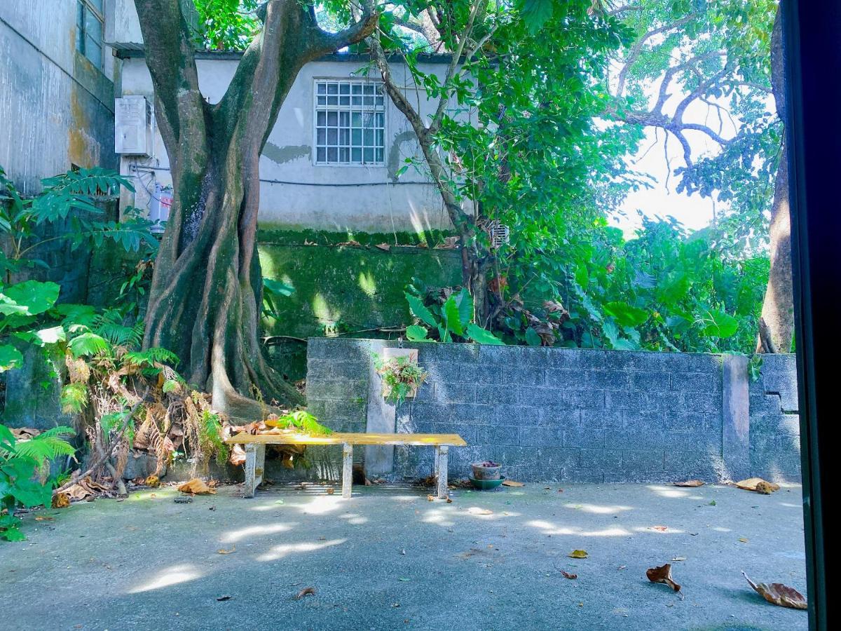 Literature River Bank 文學河岸 民宿 Hualien City Exterior foto