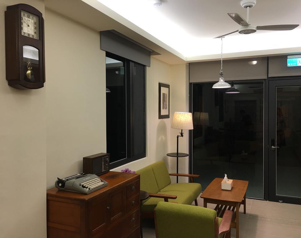 Literature River Bank 文學河岸 民宿 Hualien City Exterior foto