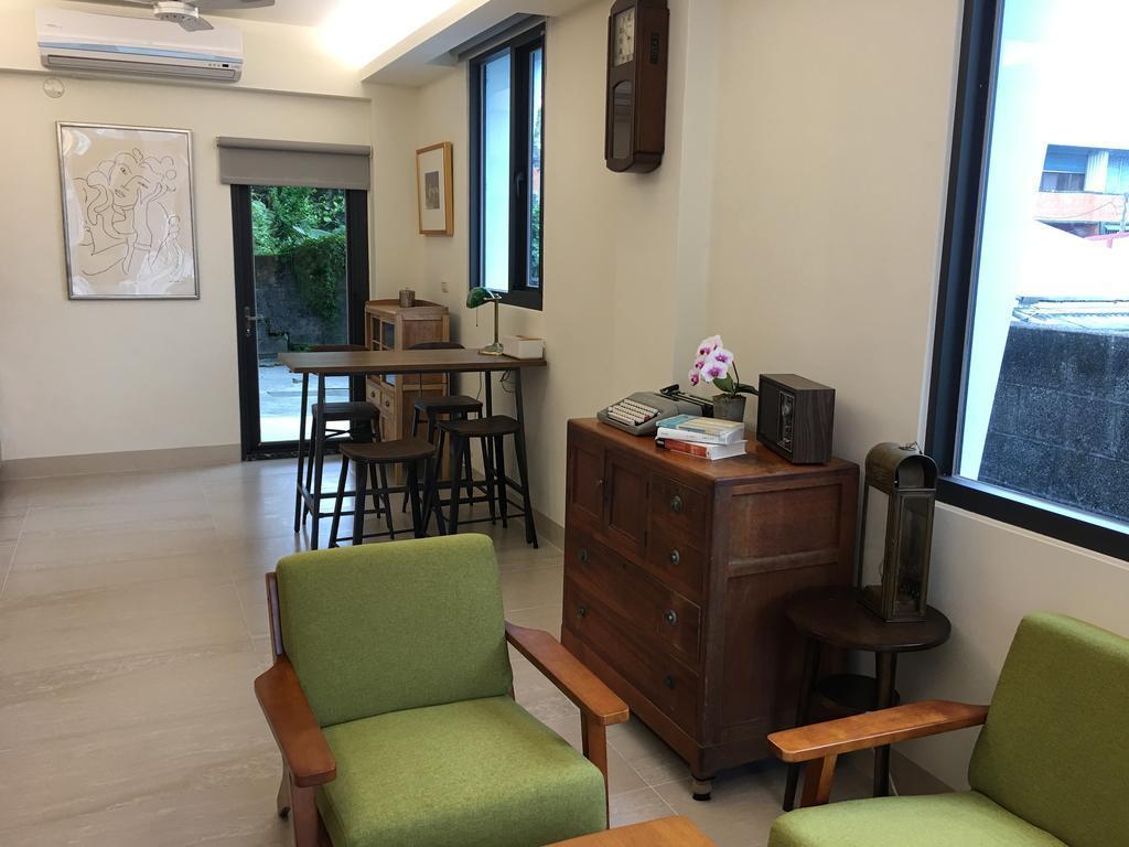 Literature River Bank 文學河岸 民宿 Hualien City Exterior foto